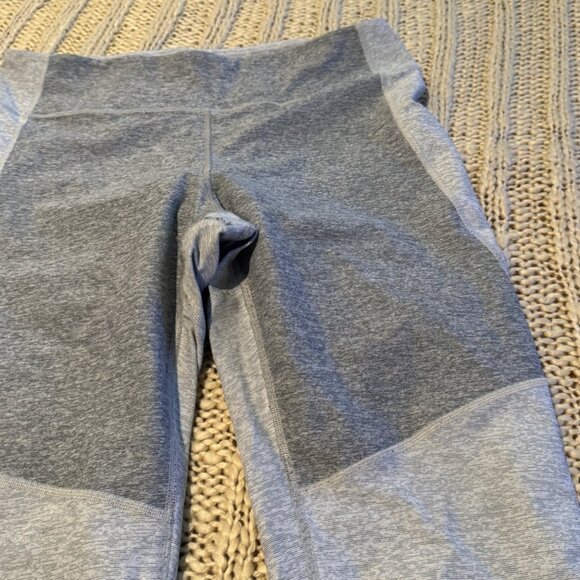 Outdoor Voices Warmup cropped Legging In Dove Ash Color woman’s size XL gray whi - Picture 3 of 9